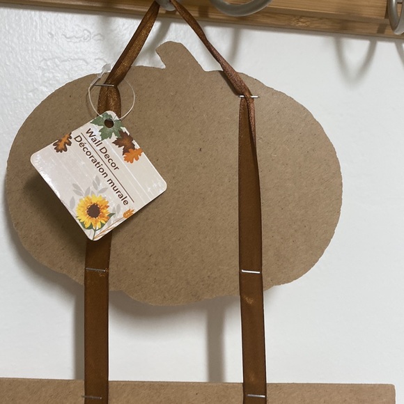 Feeling Thankful Pumpkin 3 tier Wall Decor NWT - Picture 8 of 10
